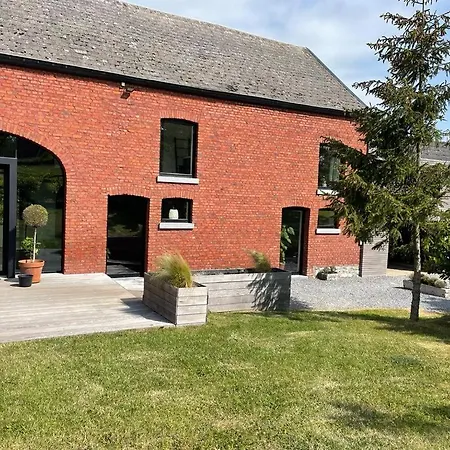 Le Vieux Moulin *